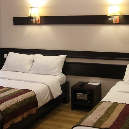 Iar Hotel Batumi Eksteriør billede