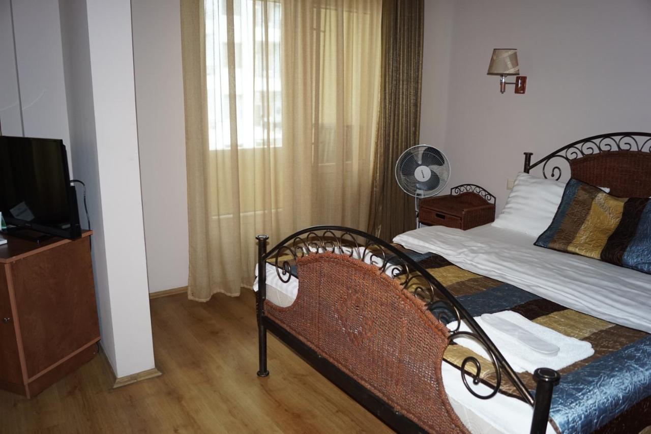 Iar Hotel Batumi Eksteriør billede