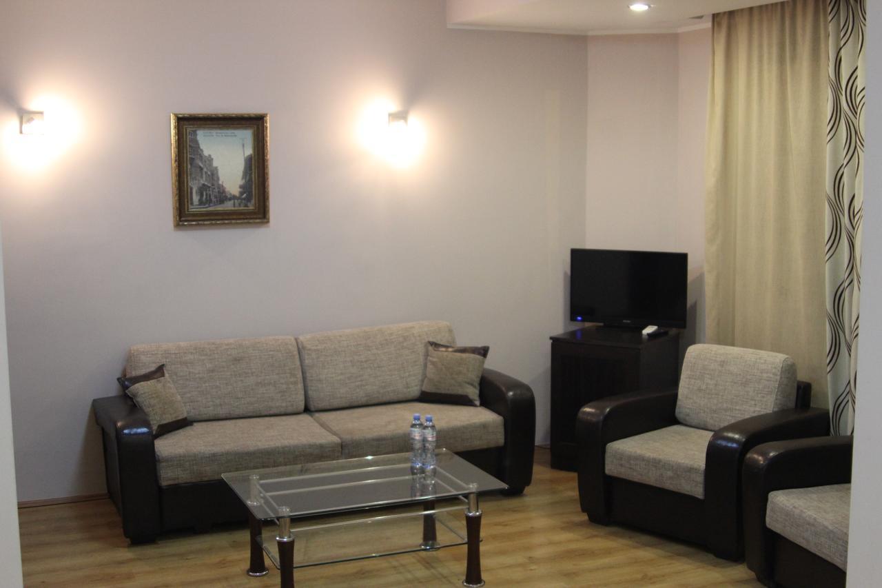 Iar Hotel Batumi Eksteriør billede