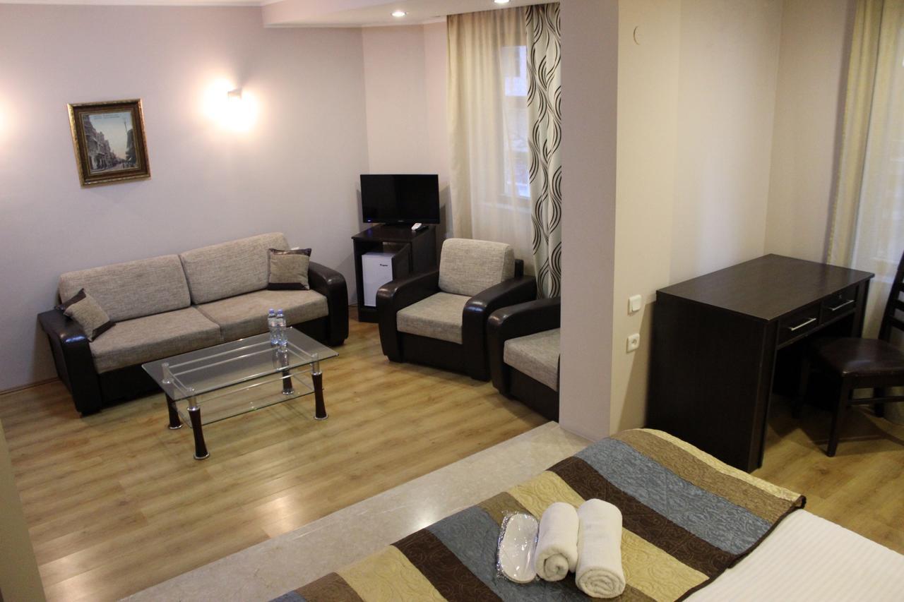 Iar Hotel Batumi Eksteriør billede