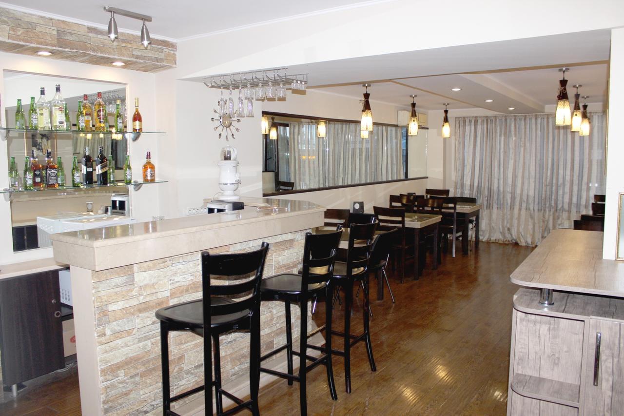 Iar Hotel Batumi Eksteriør billede