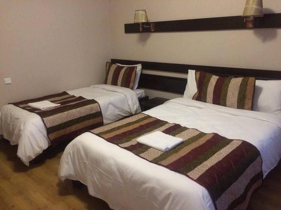 Iar Hotel Batumi Eksteriør billede